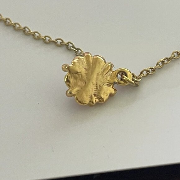 Gold tone child's necklace with faux pearl 14" - Picture 3 of 11